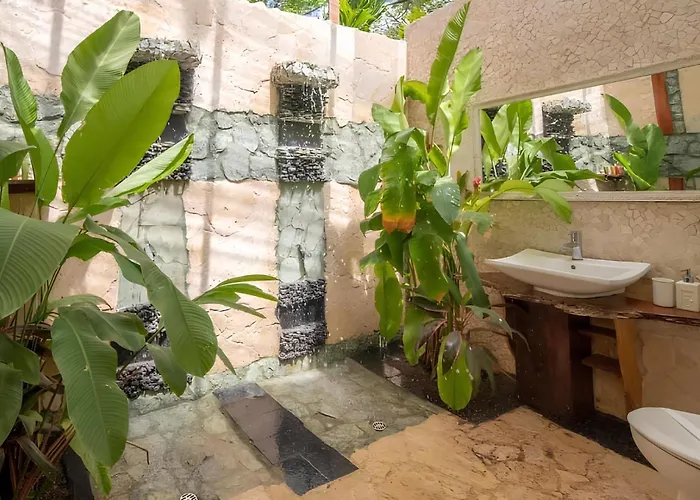Ocho Artisan Bungalows (Adults Only)